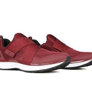 TIEM Slipstream burgundy w/SPD clips, 8.5
